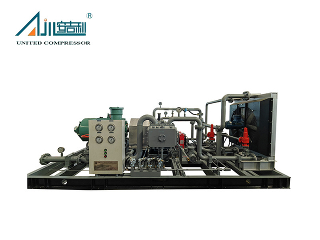 Compressor de pistão de gás BOG para sistemas de manuseio de GNL